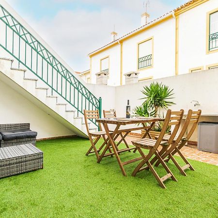 Villa Baleal Happiness Surf House à Ferrel  Extérieur photo