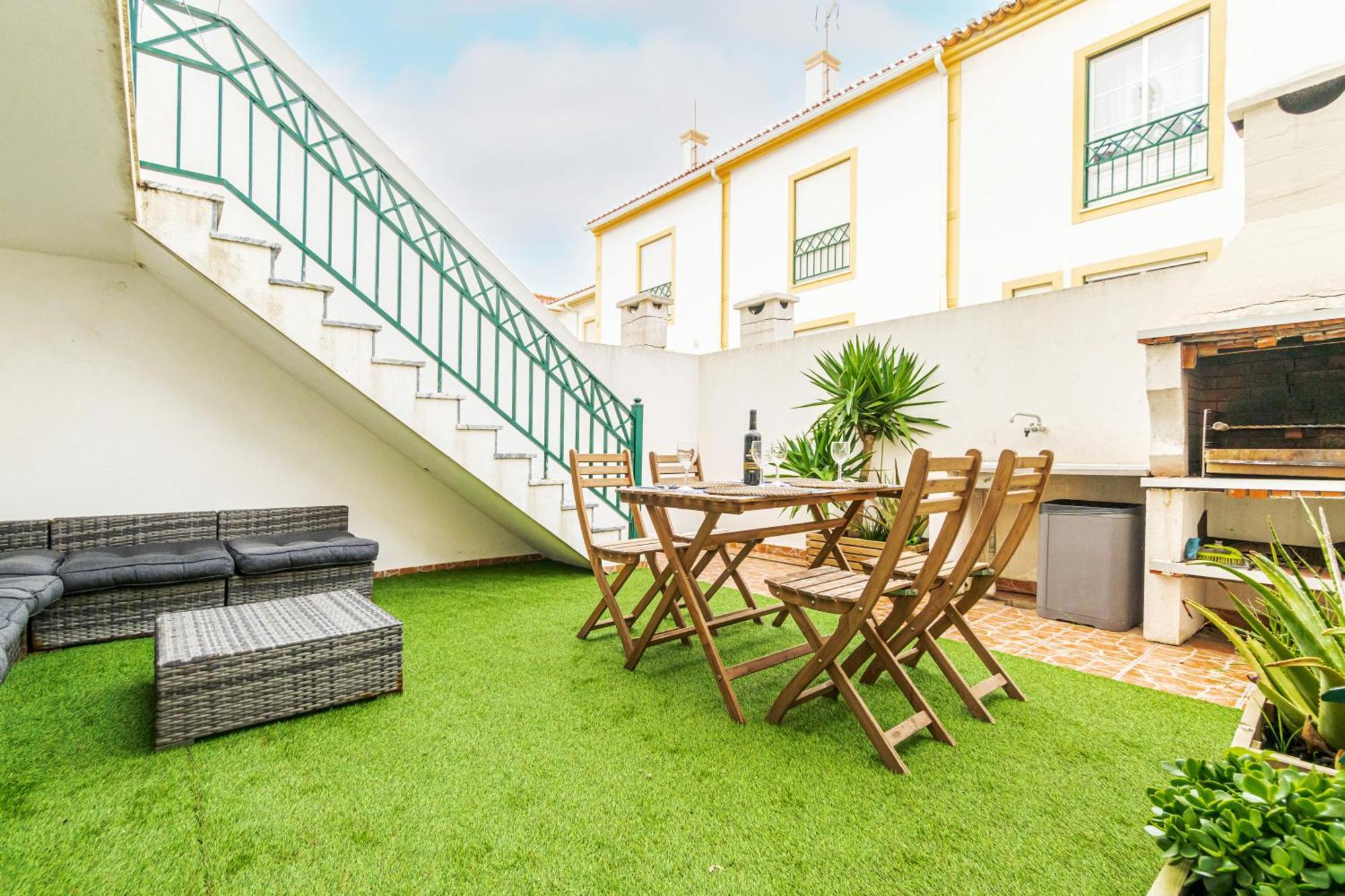 Villa Baleal Happiness Surf House à Ferrel  Extérieur photo